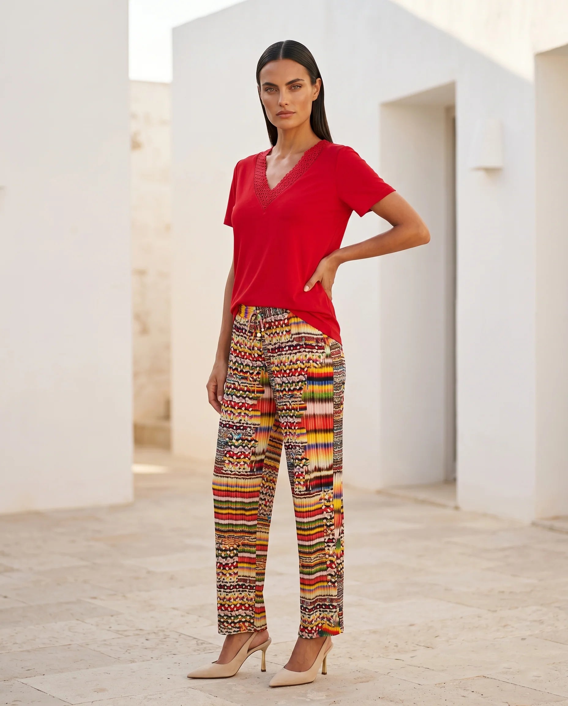 pantalón estampado rojo de mujer