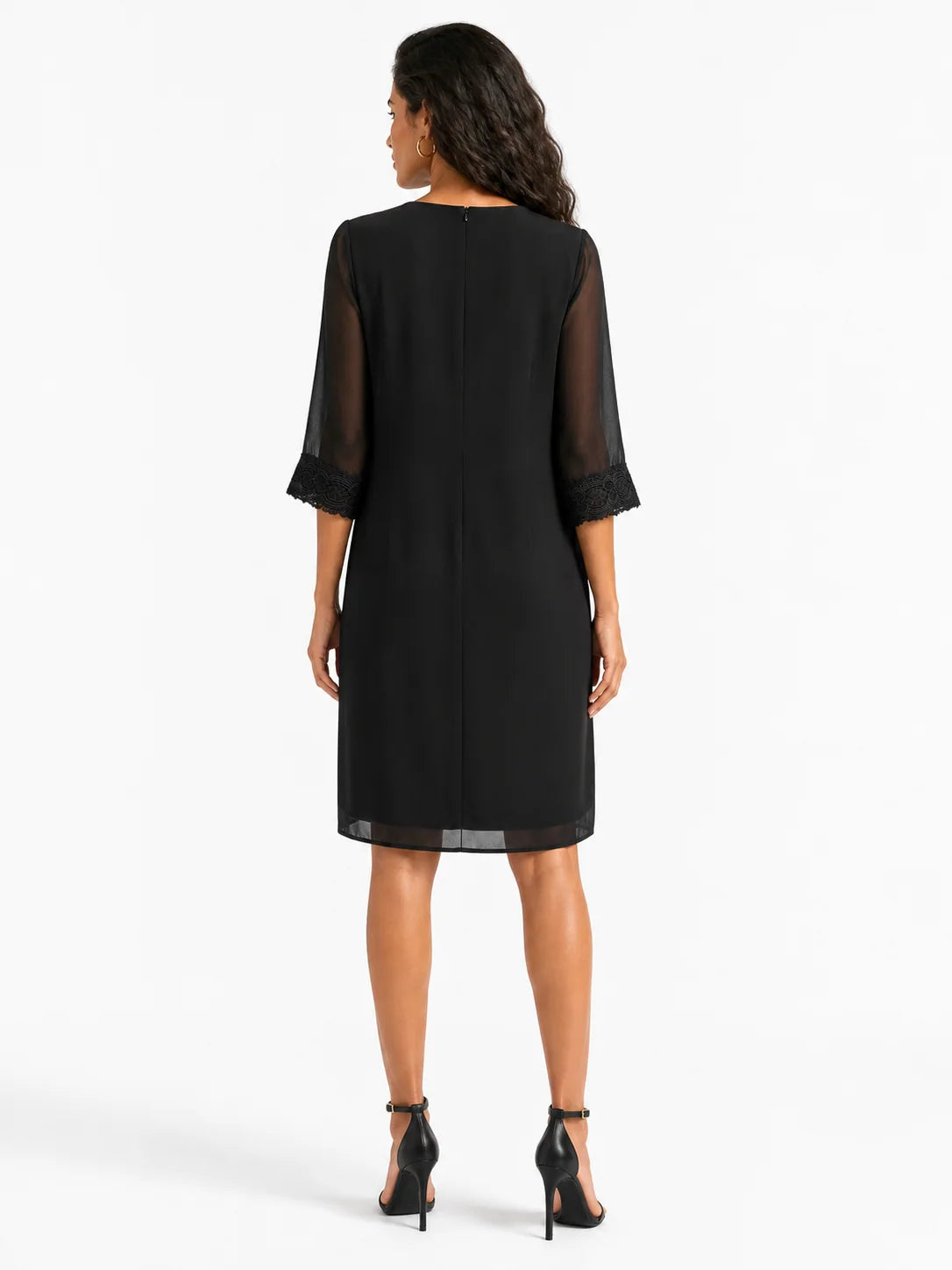 vestido negro de gasa para evento mujer en modelo, vista trasera